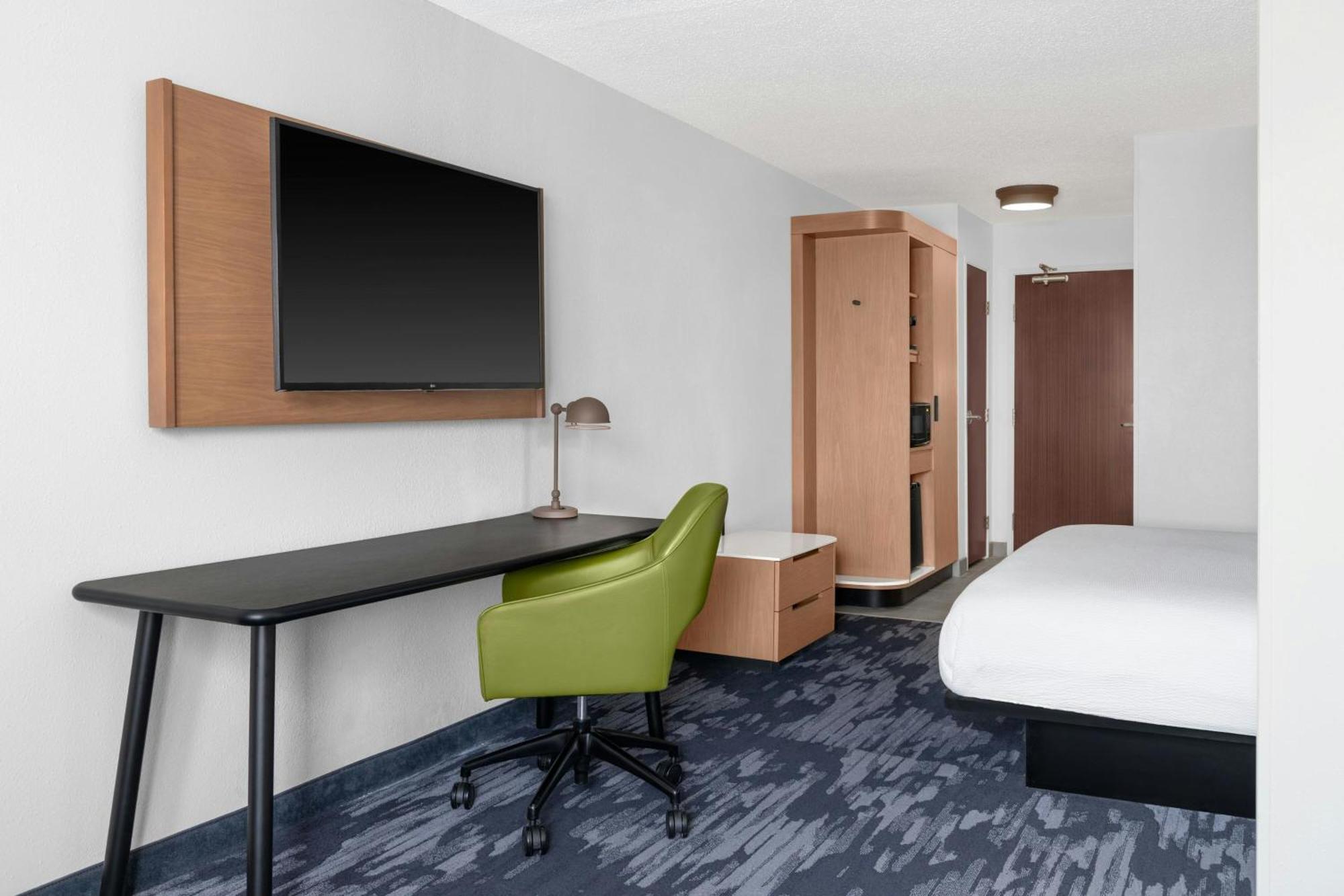 Hotel Fairfield &